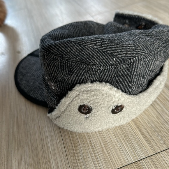 OR hat - Picture 2 of 6